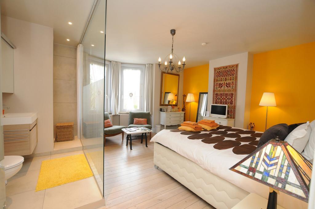 R&breakfast Bed and Breakfast Roeselare Værelse billede